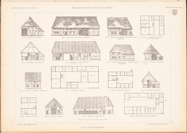 Ein offenes altes Buch zeigt Architekturhauspläne und -entwürfe auf seinen Seiten, begleitet von beschreibendem Text.
