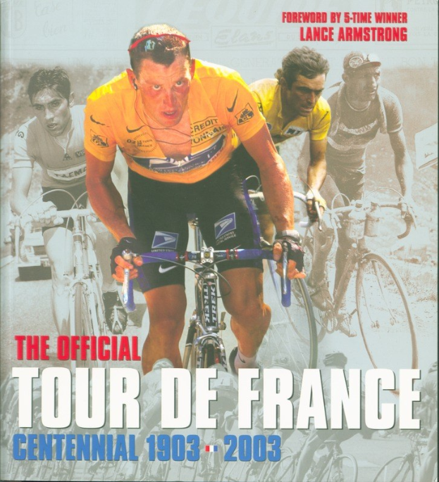 Offizielles Tour-de-France-Jubiläumsplakat (1903–2003) mit Radfahrern in einer Gruppe und Text mit Veranstaltungseinzelheiten.