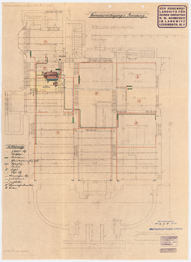 Schwarzes und weißes Architekturzeichnung von Rosenhof Krankenhaus in Hamburg, Deutschland, zeigt detaillierte Planung mit zahlreichen Drähten, Zimmern, Fluren und Textanmerkungen auf altem Papier.