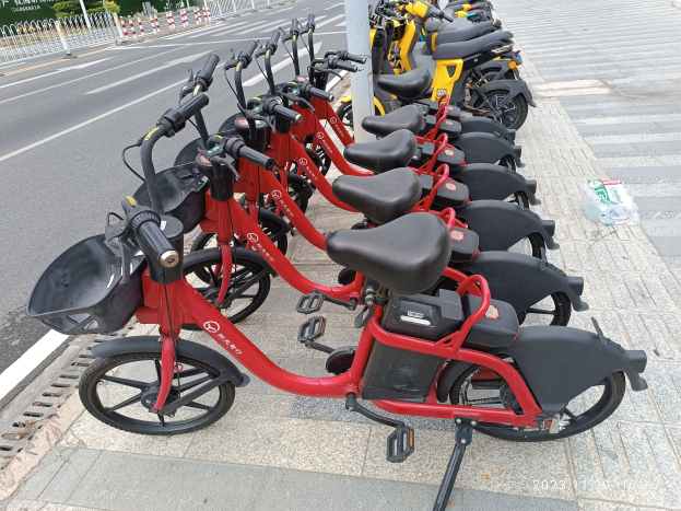 POL-K: 250404-6-K Verdächtiger Fahrraddieb in Rondorf festgenommen - E-Bikes, Rennräder und Mountainbikes beschlagnahmt
